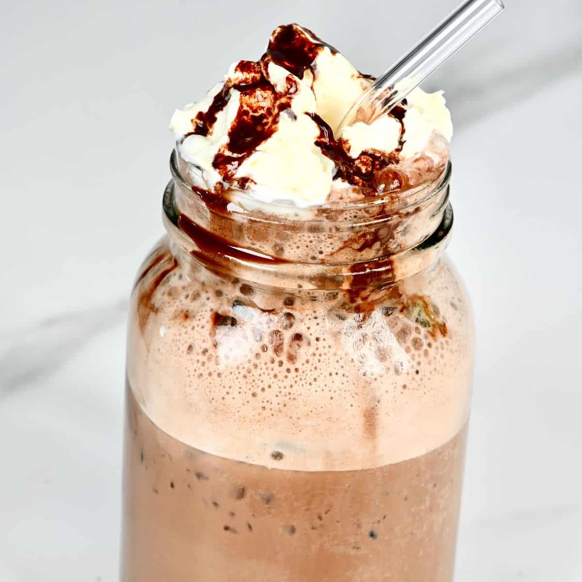 Whip Up a Creamy Mocha Frappuccino in Minutes: Easy Recipe